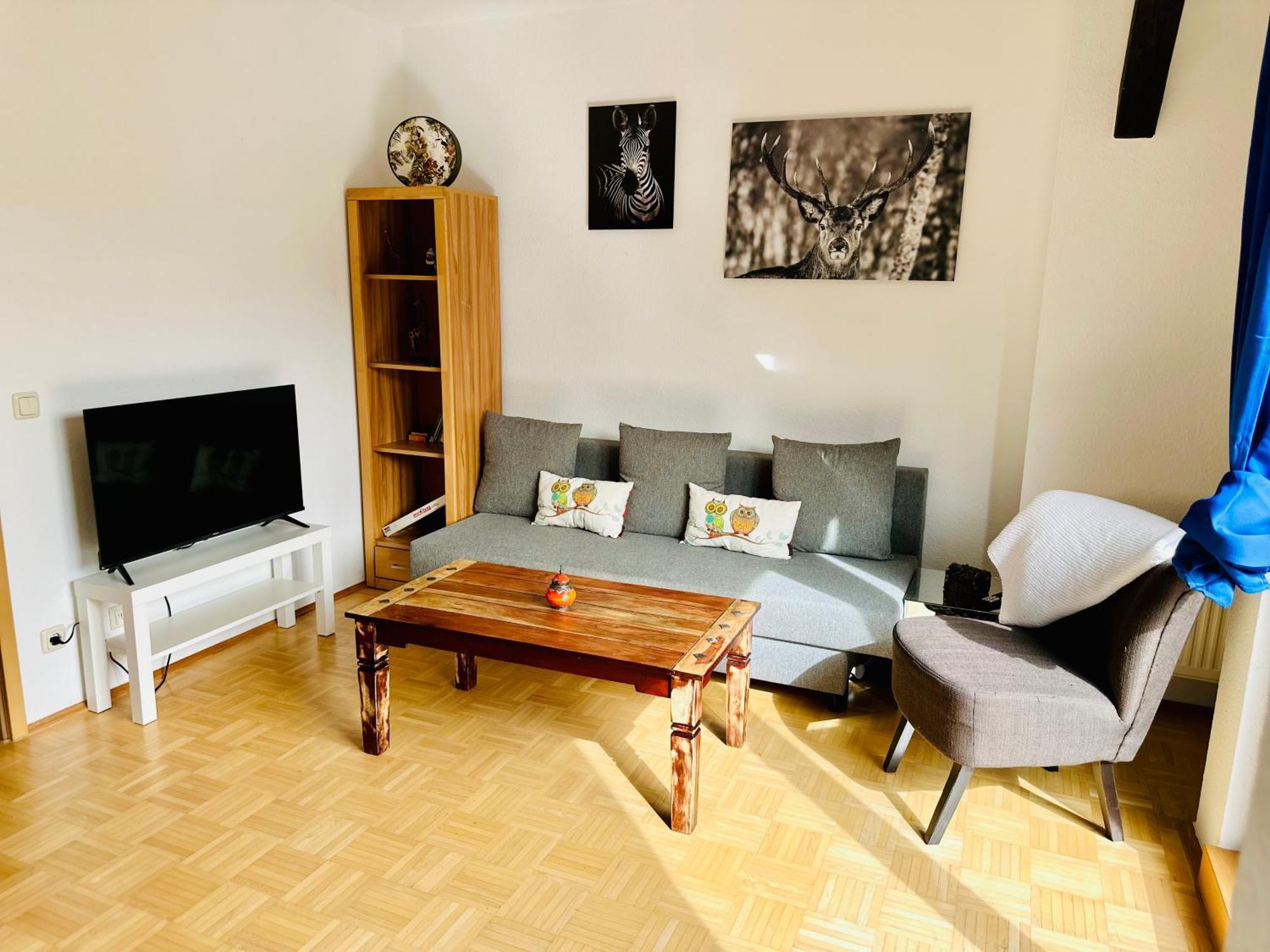 Massive Karli Loft - Over 130 Meters Floor Space - Home Theater Room - 4 Private Sleeping Areas - Best Location In Lipcse Kültér fotó
