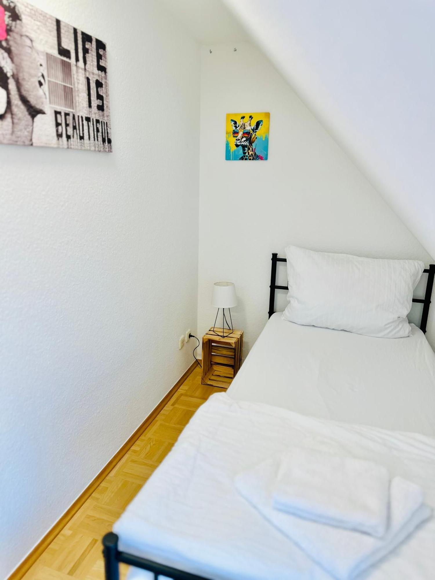 Massive Karli Loft - Over 130 Meters Floor Space - Home Theater Room - 4 Private Sleeping Areas - Best Location In Lipcse Kültér fotó